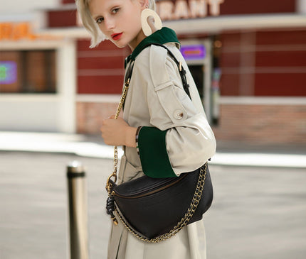 sac-banane-noir-chaine-doree-sangle-ajustable