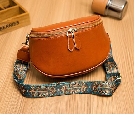 sac-bandouliere-arrondi-marron-motifs