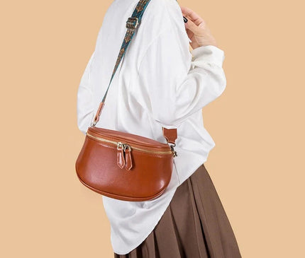 sac-bandouliere-arrondi-marron-motifs