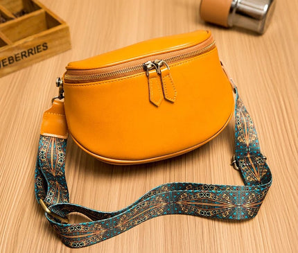sac-bandouliere-arrondi-marron-motifs
