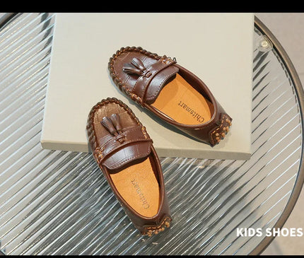 mocassins-avec-glands-et-semelle-a-picots