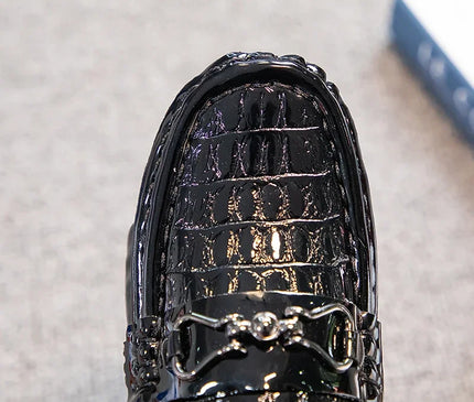 mocassins-effet-crocodile-details-metalliques