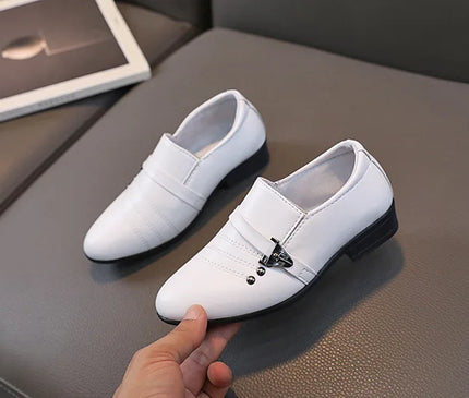 chaussures-habillees-noir-boucle-metallique