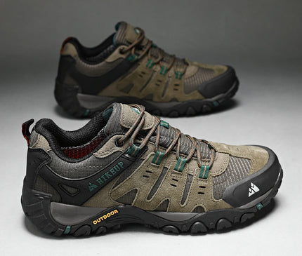 chaussure-randonnee-grise-details-rouges