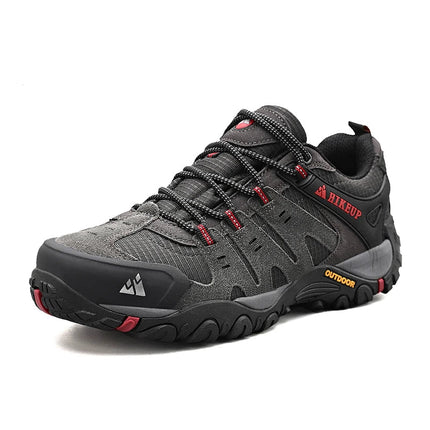 chaussure-randonnee-grise-details-rouges