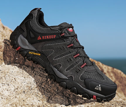 chaussure-randonnee-grise-details-rouges