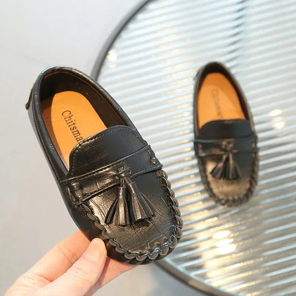 mocassins-avec-glands-et-semelle-a-picots