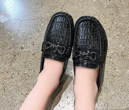 mocassins-effet-crocodile-details-metalliques