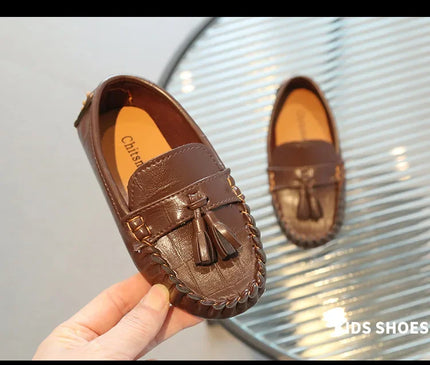 mocassins-avec-glands-et-semelle-a-picots