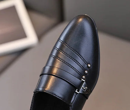 chaussures-habillees-noir-boucle-metallique