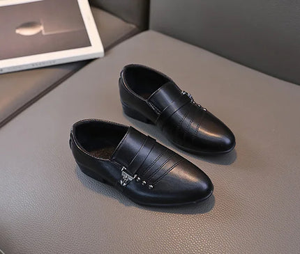 chaussures-habillees-noir-boucle-metallique