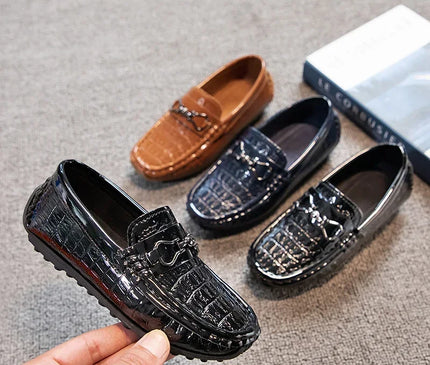 mocassins-effet-crocodile-details-metalliques