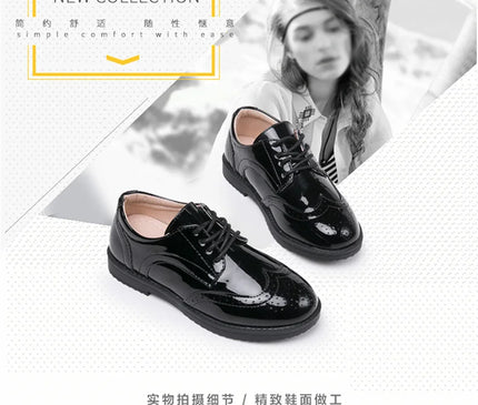 chaussures-a-lacets-noires-details-brogue