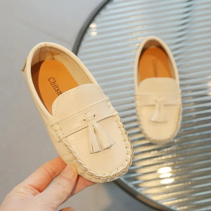 mocassins-avec-glands-et-semelle-a-picots