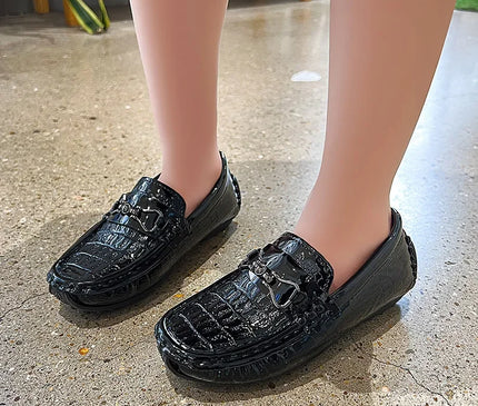 mocassins-effet-crocodile-details-metalliques