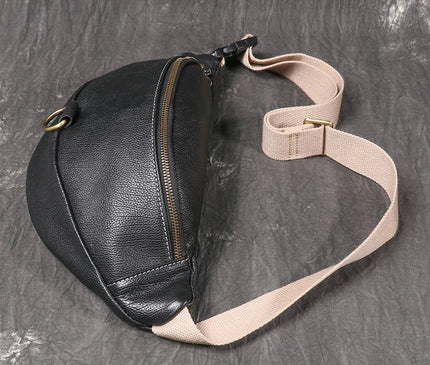 sac-compact-noir-design-moderne-sangle-beige