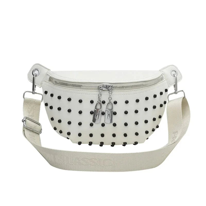 sac-banane-arrondi-cloute-sangle-creme