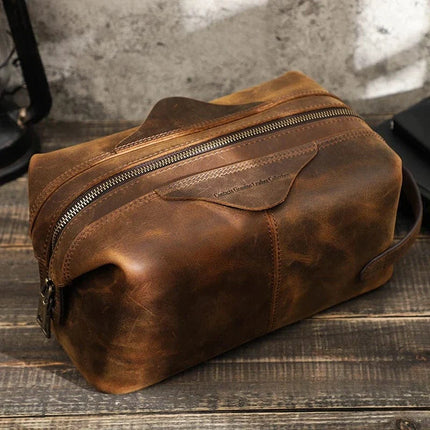 trousse-de-toilette-cuir-patine-marron-poignee-laterale