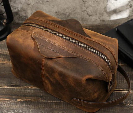 trousse-de-toilette-cuir-patine-marron-poignee-laterale