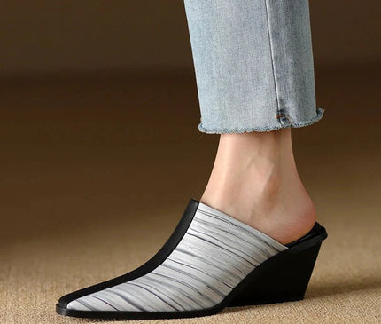mules-feminines-talon-compense-pointe-effilee
