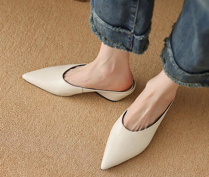 mules-bout-pointu-talon-carre-5-cm-minimalistes
