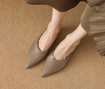 mules-bout-pointu-talon-carre-5-cm-minimalistes