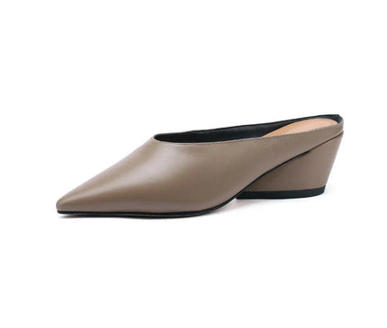 mules-bout-pointu-talon-carre-5-cm-minimalistes