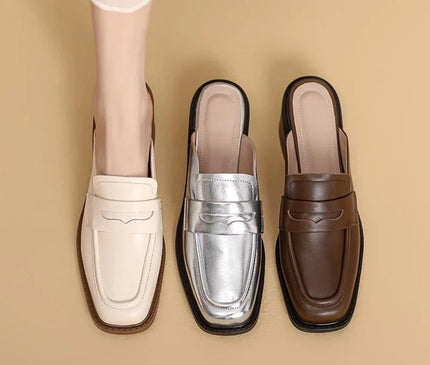 mule-ouverte-argentee-talon-carre