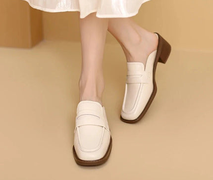 mule-ouverte-argentee-talon-carre