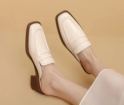 mule-ouverte-argentee-talon-carre