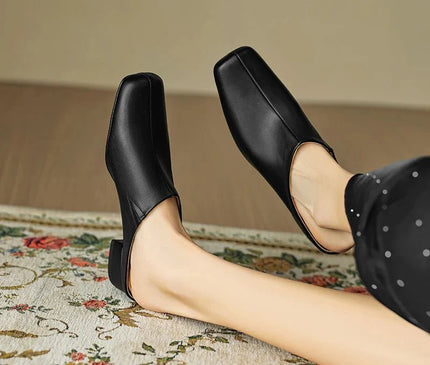 mules-argentees-bout-carre-talon-bas