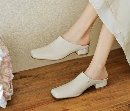 mules-argentees-bout-carre-talon-bas