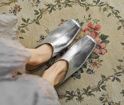 mules-argentees-bout-carre-talon-bas