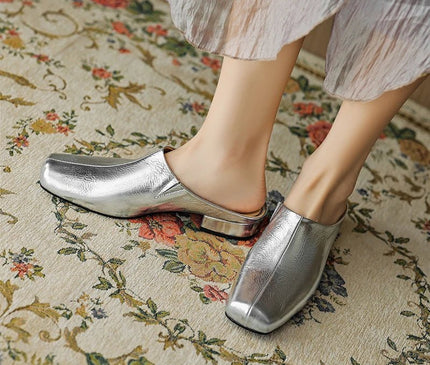 mules-argentees-bout-carre-talon-bas
