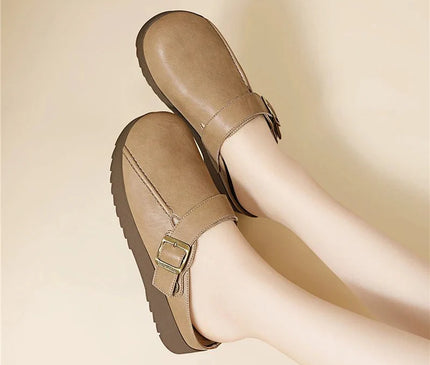 mules-minimalistes-beige-boucle-doree