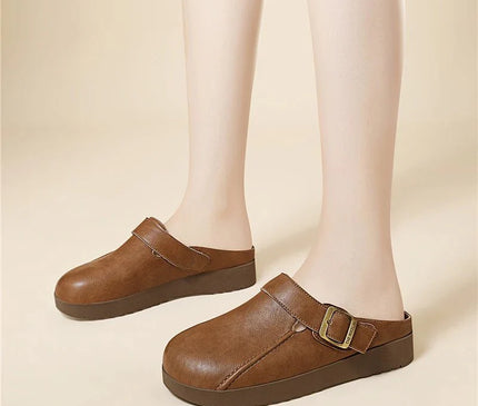 mules-minimalistes-beige-boucle-doree