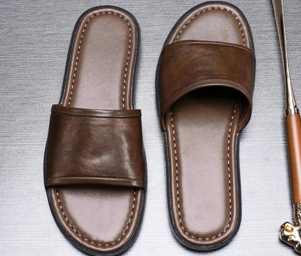 mule-marron-minimaliste-homme-ligne-epuree