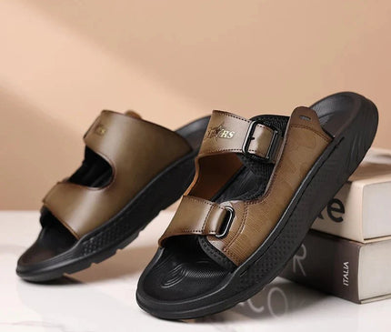 mules-homme-brides-ajustables-semelle-robuste