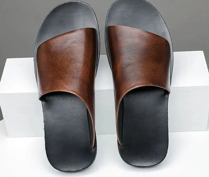 sandales-minimalistes-marron-noir-ouvertes