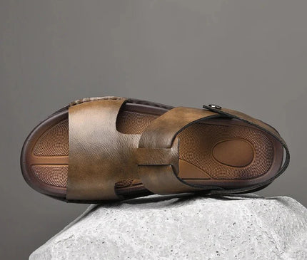 sandale-homme-marron-patinee-bride-ajustable