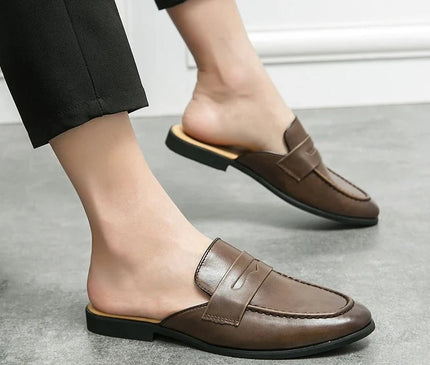 mules-marron-design-minimaliste-semi-ouvert