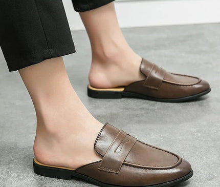 mules-marron-design-minimaliste-semi-ouvert