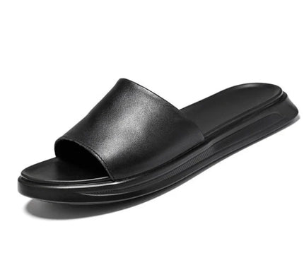 sandales-noires-minimalistes-semelle-plate-epaisse