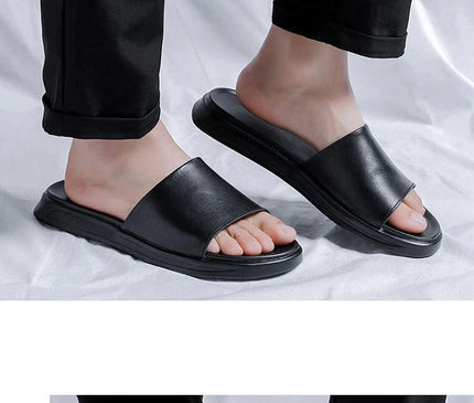 sandales-noires-minimalistes-semelle-plate-epaisse