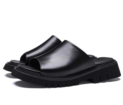 sabots-ouverts-noirs-minimalistes-semelle-crantee