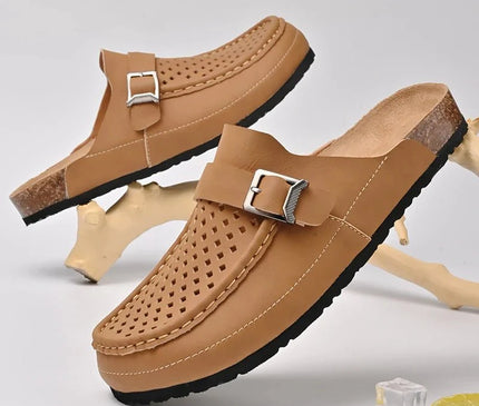 sabot-moderne-ajoure-boucle-argentee