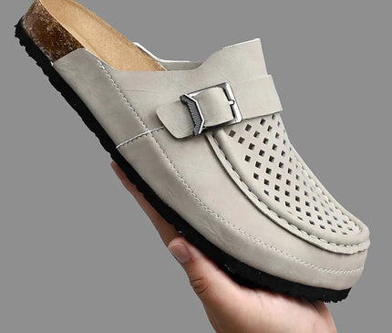 sabot-moderne-ajoure-boucle-argentee