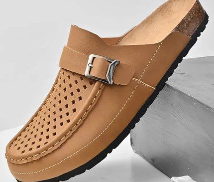 sabot-moderne-ajoure-boucle-argentee