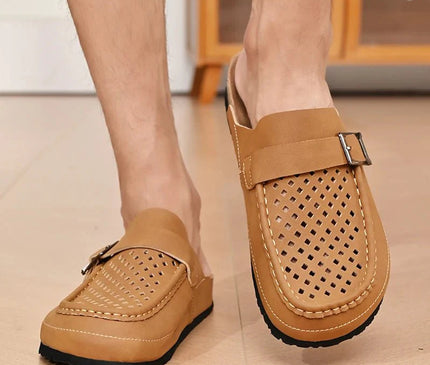 sabot-moderne-ajoure-boucle-argentee
