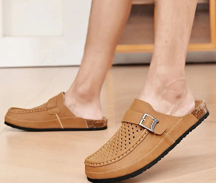 sabot-moderne-ajoure-boucle-argentee